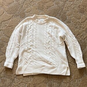 Abercrombie & Fitch Cable Knit Sweater - Cream